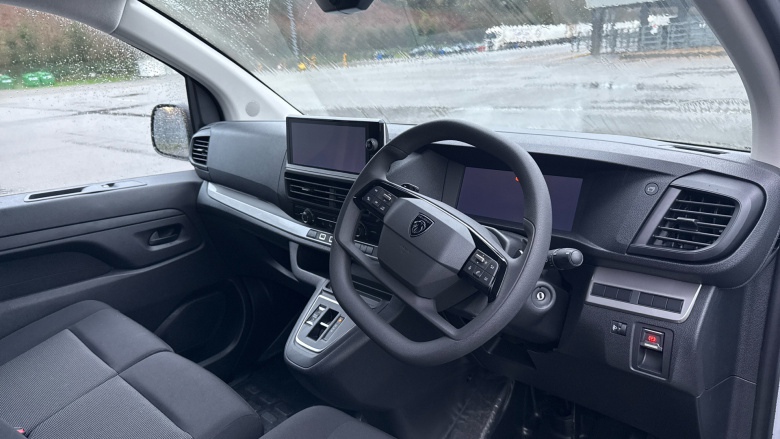 Peugeot Expert E-L2 100kW 75kWh Professional Van Auto